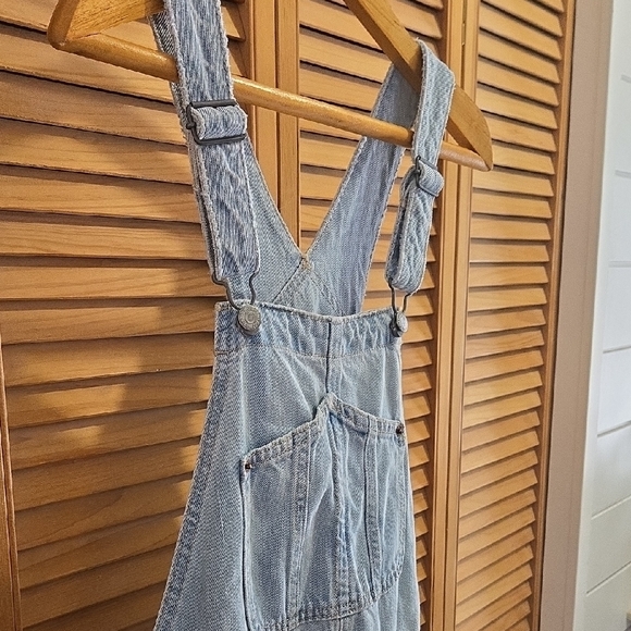 NWOT Old Navy Women's Denim Overalls - Picture 3 of 8